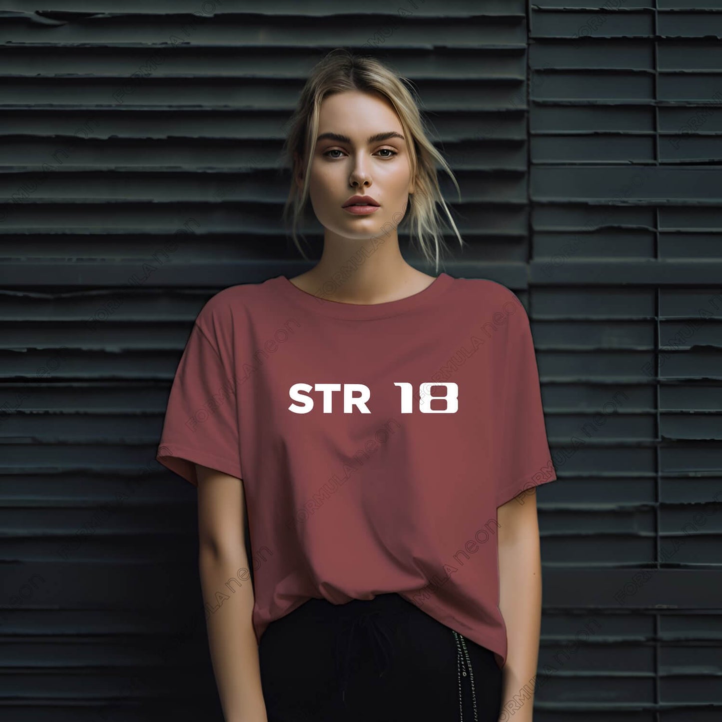 str-tee-white-d5_||_Brick