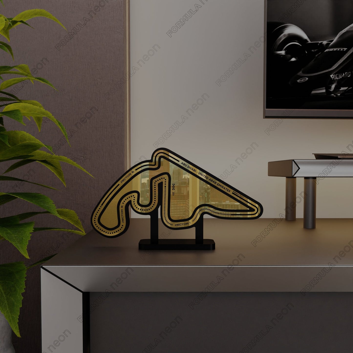 ABU DHABI - UNITED ARAB EMIRATES | GOLD - SMALL