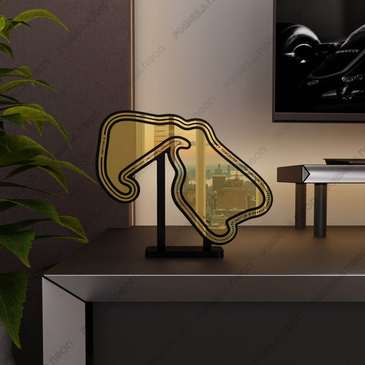 TOWCESTER - UNITED KINGDOM | GOLD - SMALL