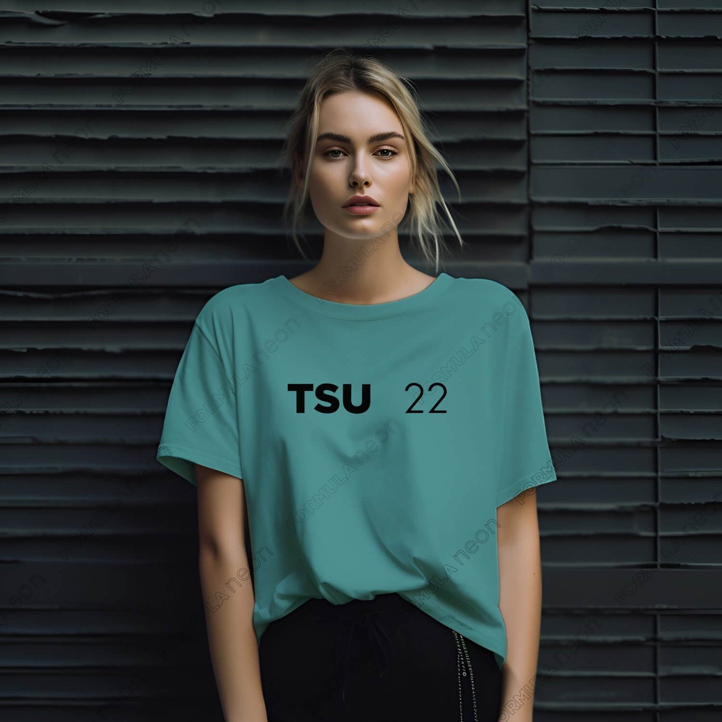 tsu-tee-black-d5_||_Seafoam